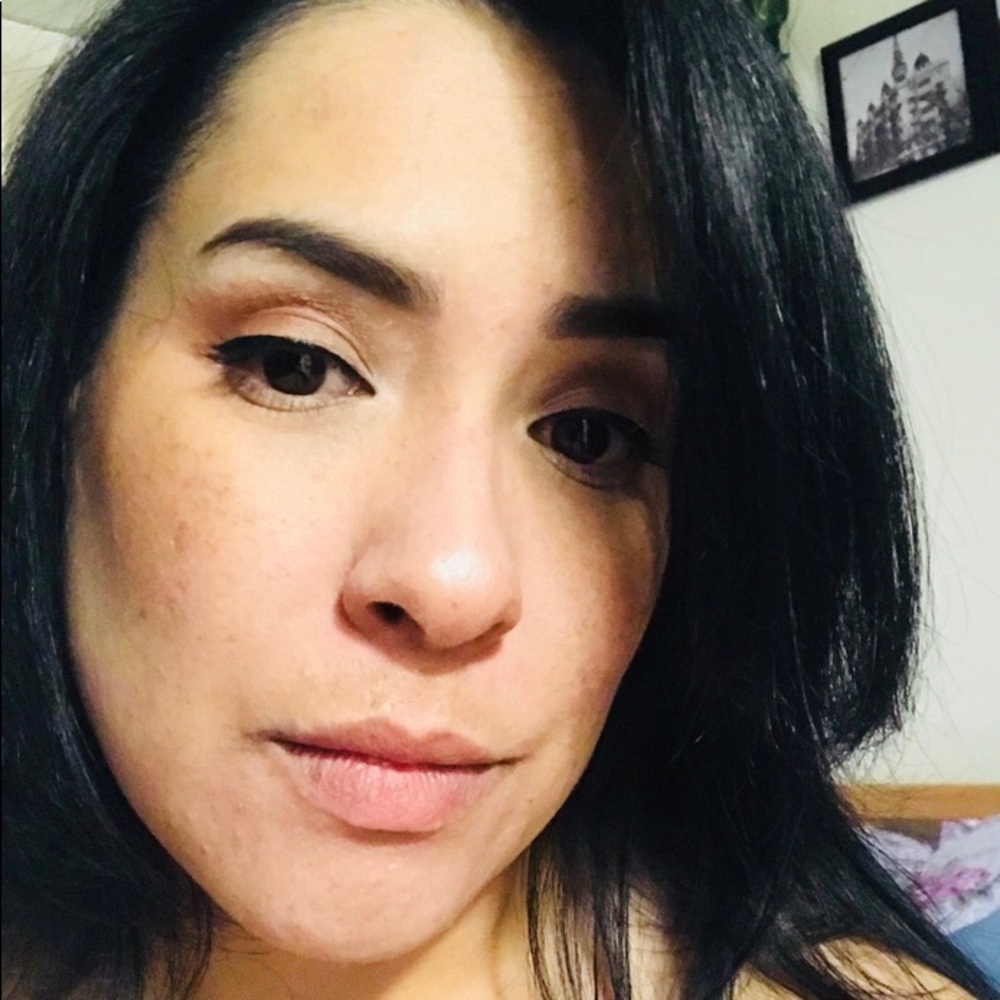 Meet your Posher, Keila